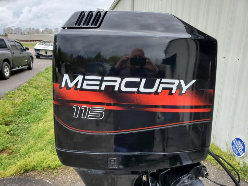 1999 Mercury 115 HP 4-Cylinder Carbureted 2-Stroke 20"(L) Outboard Motor - Image 7