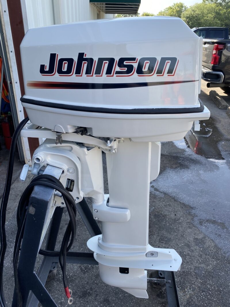 1992 Johnson 25 HP 2-Cyl Carbureted 2-Stroke 20" (L) Outboard Motor