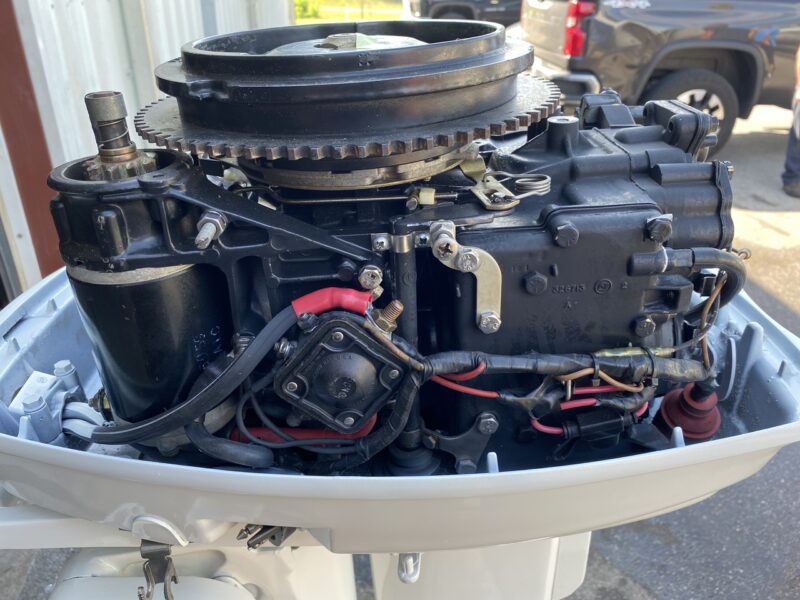 1992 Johnson 25 HP 2-Cyl Carbureted 2-Stroke 20" (L) Outboard Motor - Image 3