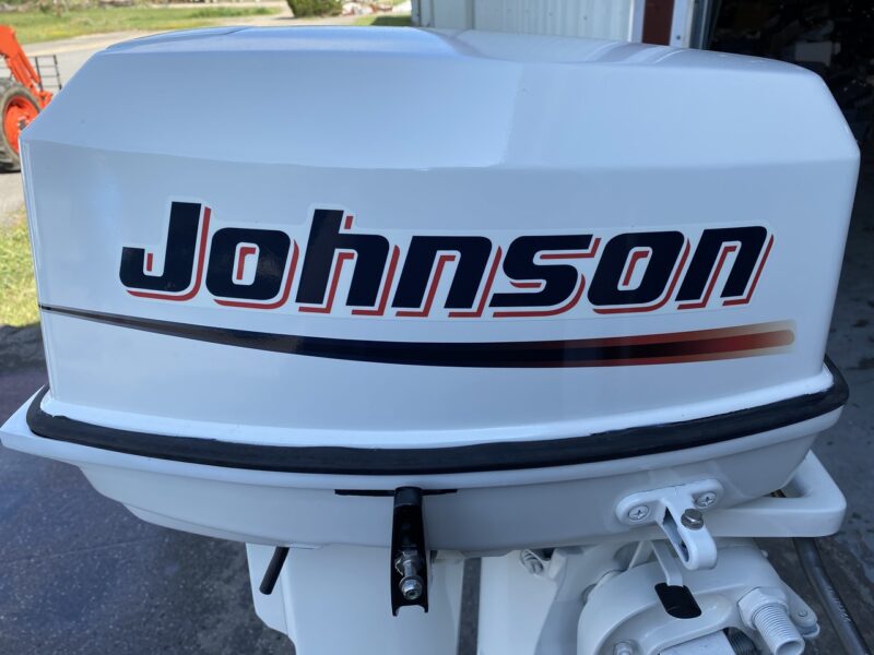 1992 Johnson 25 HP 2-Cyl Carbureted 2-Stroke 20" (L) Outboard Motor - Image 7